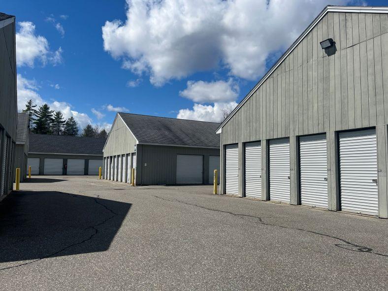 Convenient drive-up access storage units in Arundel, ME