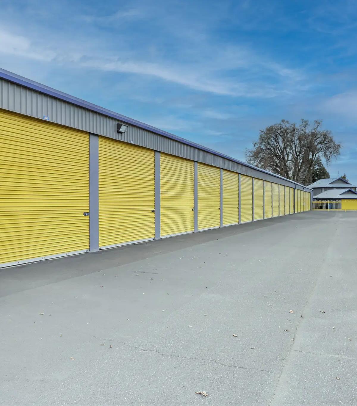 Easy access drive-up storage units in Chico