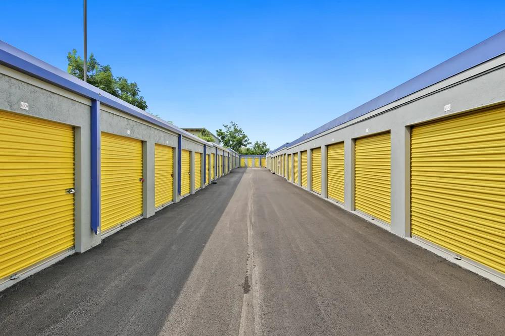 South Austin storage units with wide-drive aisles at East Ben White Blvd.