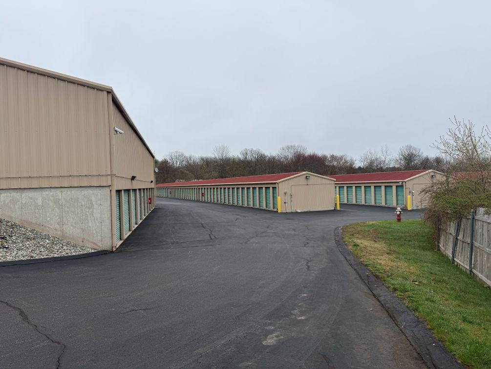 Various drive-up storage units in Dracut, MA