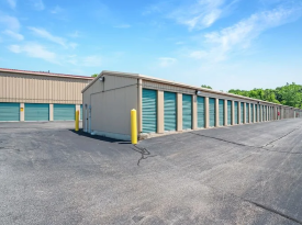 Outdoor drive-up storage