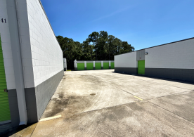Wide drive aisles and outdoor drive-up storage units