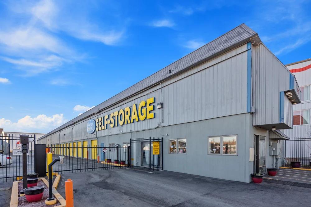 Storage Star heated and climate-controlled self-storage units on Boniface Pkwy in Anchorage, Alaska.