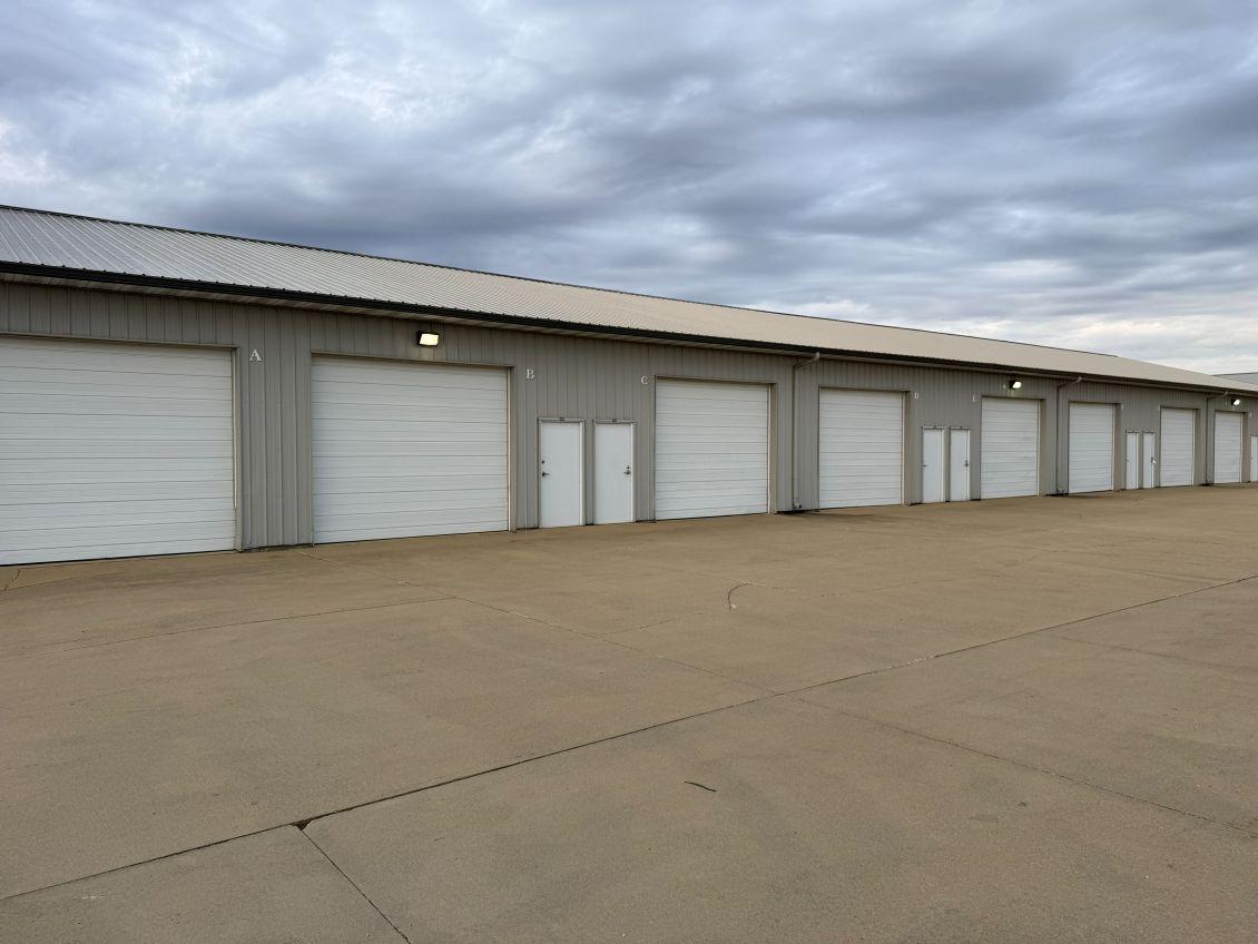 Various commercial storage units with office space and workshops