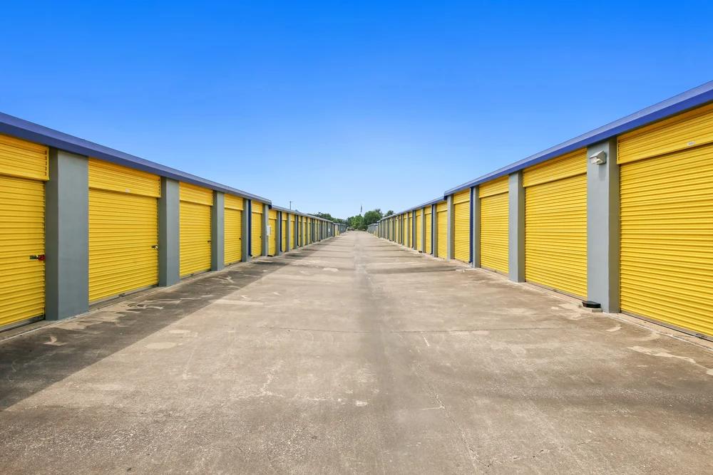 drive up storage units
