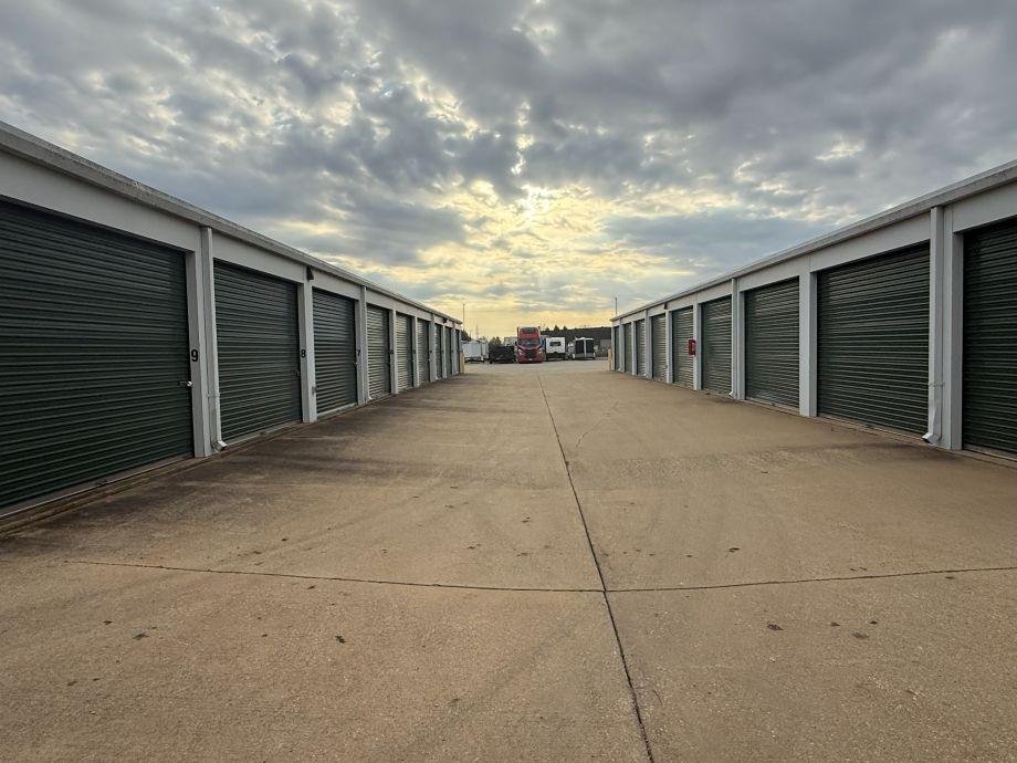 Wide drive aisles with outdoor drive-up storage units in Champaign at 2809 Lager Dr