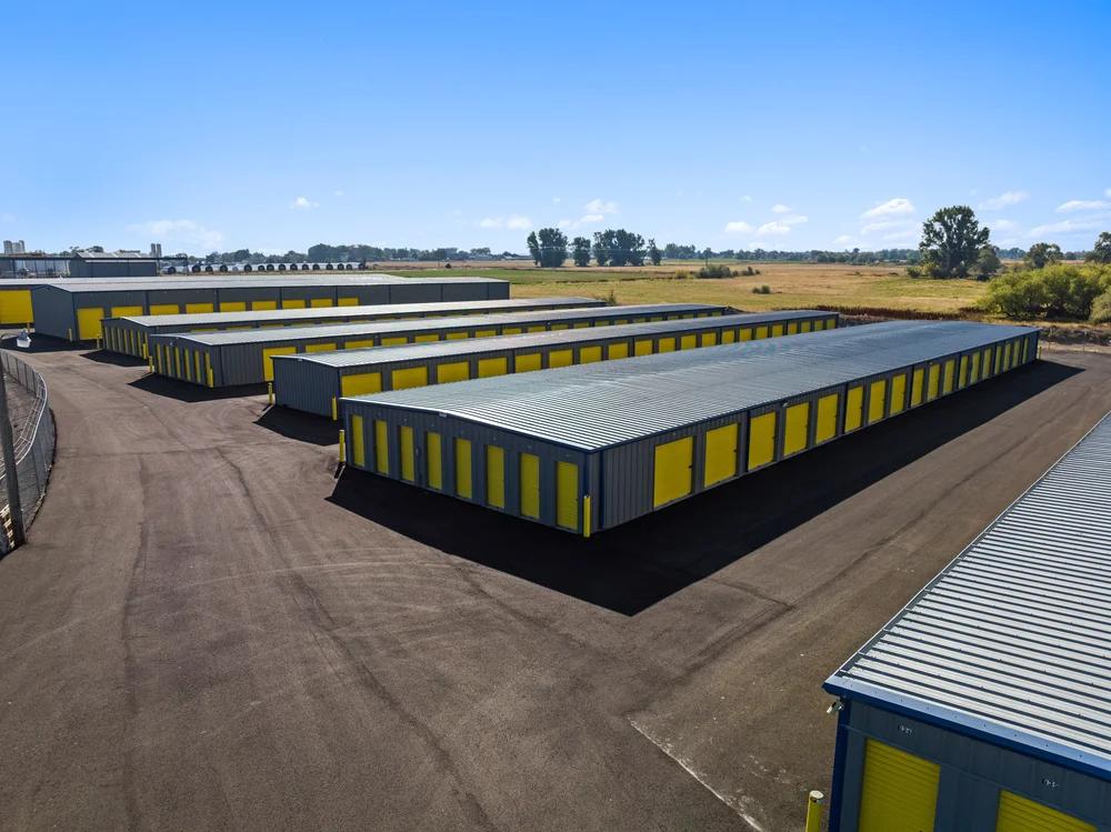 Storage Star Self-Storage Units in Twin Falls have wide-drive aisles and drive-up storage units.