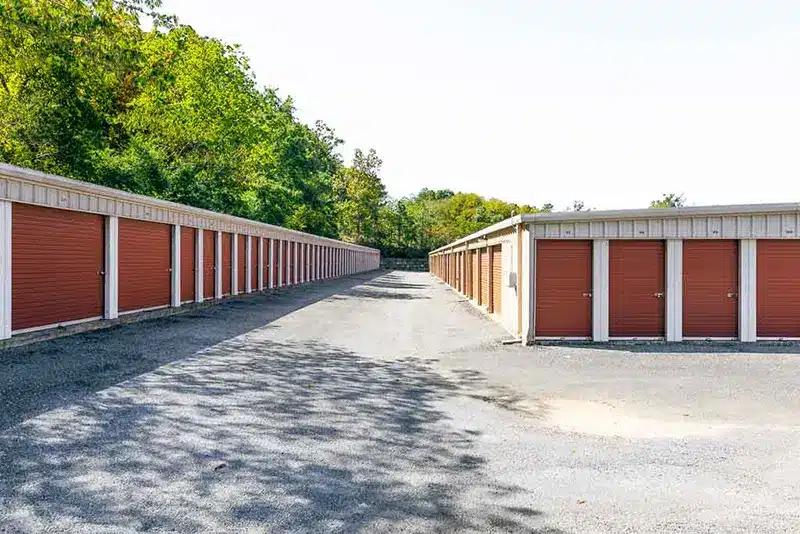 large storage units hot springs