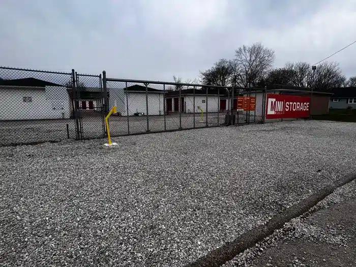 self storage units nitro