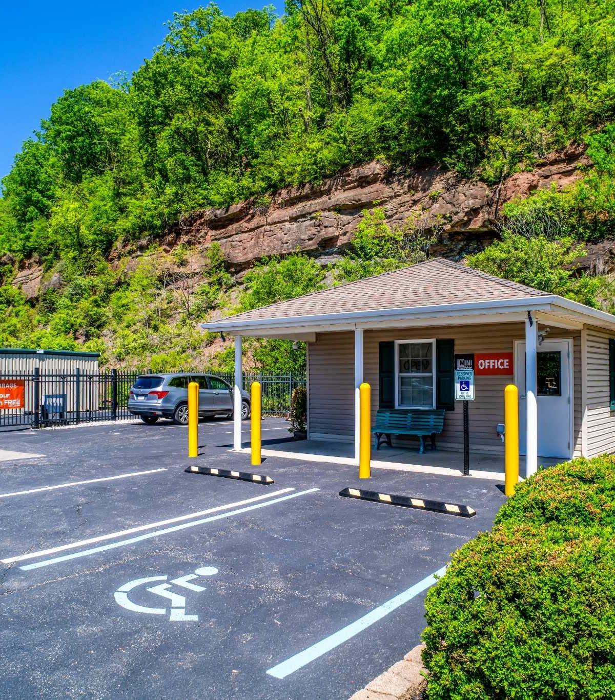 West Virginia - Nitro - 1st Avenue South