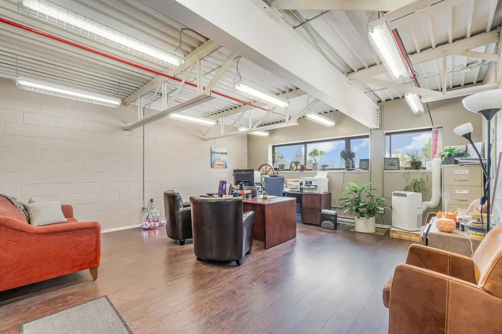 storage units office