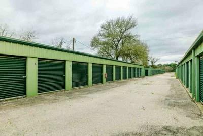 drive up storage